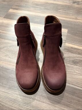 Bueno Burgundy Leather Ankle Booties with Side Zips